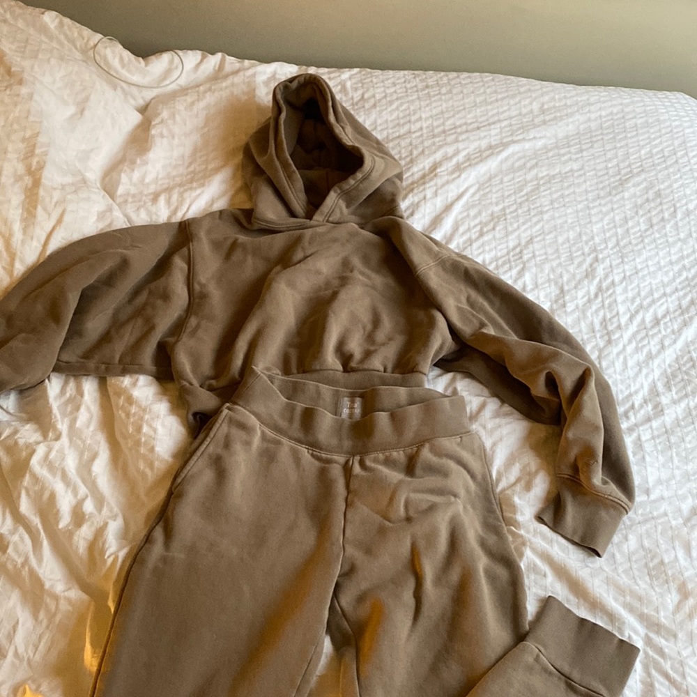 Aritzia TNA cozy AF sweatpants sweatshirt size small
